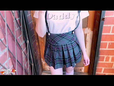 ❤️ A estudante chupa profundamente a sua pila e fode em vez de aulas. Porno vídeo em pt.sexogolic-info.ru