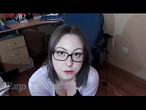 ❤️ Rapariga Sexy com Dildo de Óculos Chupa Profundamente na Câmara Porno vídeo em pt.sexogolic-info.ru